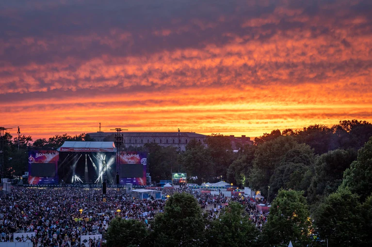 «Rock im Park» lockt Musikfans nach München. (Archivbild) — © Daniel Karmann/dpa