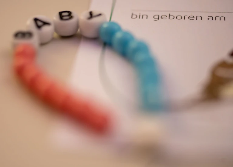 Das Landesamt für Statistik hat für Bayern Zahlen zur Geburtenrate veröffentlicht. (Symbolbild) — © Stefan Puchner/dpa