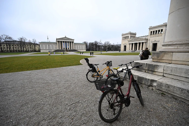 Unter dem Dach der Museen der Kunst der Antike und des Altertums sollen unter anderem auch die Antikensammlung und die Glyptothek am Königsplatz sein. (Archivbild) — © Felix Hörhager/dpa