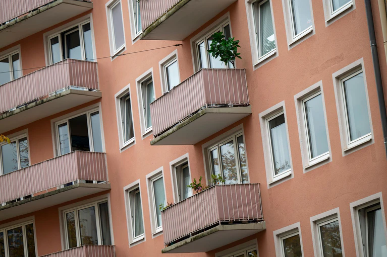 Eine Wohnung in München ist schwer zu ergattern. (Symbolbild) — © Peter Kneffel/dpa