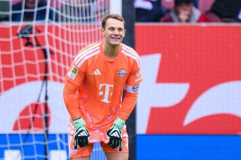 Konnte angeschlagen nicht trainieren: Manuel Neuer. — © Tom Weller/dpa