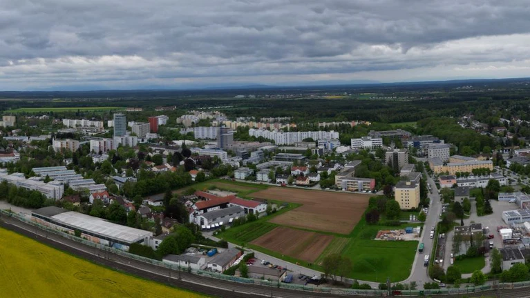Haar — © Von HardDisk - Eigenes Werk, CC BY-SA 4.0, https://commons.wikimedia.org/w/index.php?curid=132173806