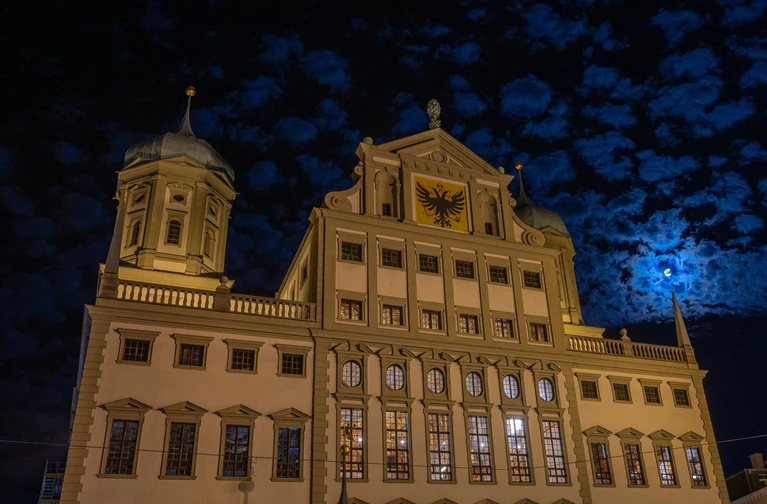 Das Augsburger Rathaus war lange Zeit des höchste nicht-kirchliche Gebäude in Deutschland. — © Stefan Puchner/dpa