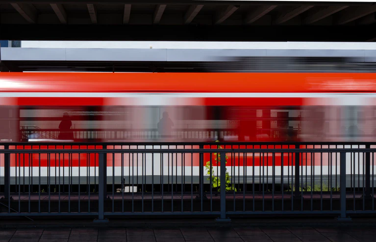 An den kommenden drei Wochenenden soll es Einschränkungen auf der S-Bahn-Stammstrecke in München geben. — © Sven Hoppe/dpa