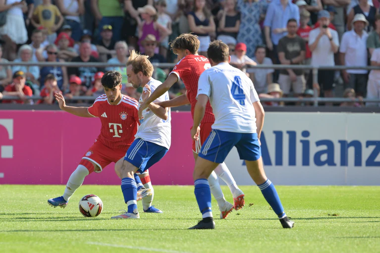 Der FC Bayern hat sein Trainingslager am Tegernsee beendet. — © Peter Kneffel/dpa