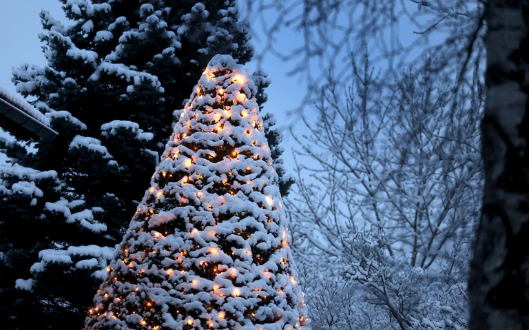 Weihnachten naht. (Symbolbild) — © Karl-Josef Hildenbrand/dpa