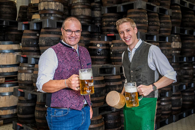 Prosit! Das erste Training hat gut geklappt. (Handout) — © Achim Frank Schmidt/Paulaner/dpa