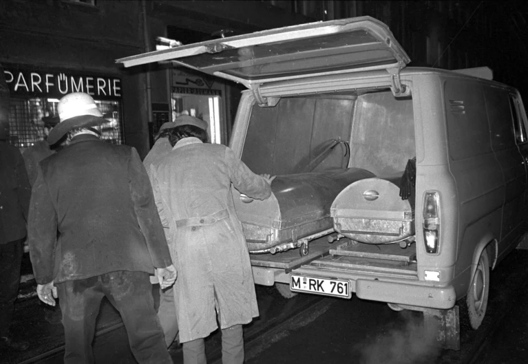 Bei dem Brand starben damals sieben Menschen. (Archivbild) — © picture alliance / Gerhard Rauchwetter/dpa