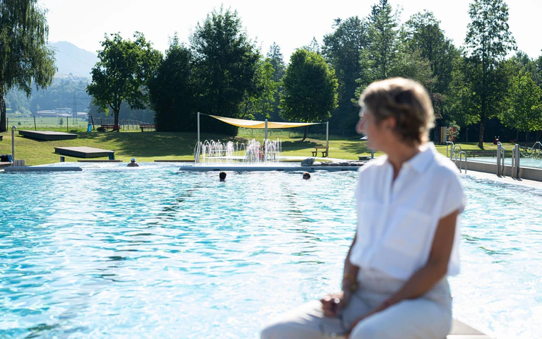 Ihren Schreibstil beschreibt Pawlik als «Swim of Consciousness».  — © Lukas Barth-Tuttas/dpa
