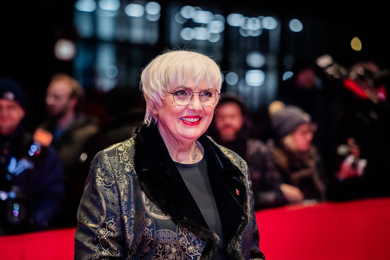 Kulturstaatsministerin Claudia Roth (Grüne) ist in ihrer Heimatstadt Augsburg bei den Erststimmen erneut auf dem zweiten Platz gelandet. (Archivbild) — © Christoph Soeder/dpa