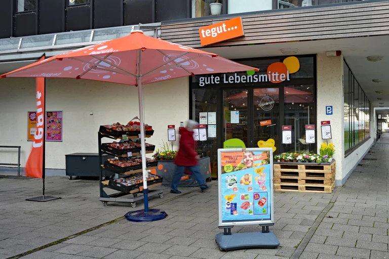 Edeka erweitert sein Filialnetz um zahlreiche Tegut-Supermärkte. — © Malin Wunderlich/dpa