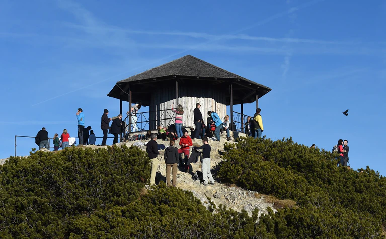 Das Herzogstandgebiet lockt stets zahlreiche Wanderer an. (Archivbild) — © picture alliance / dpa