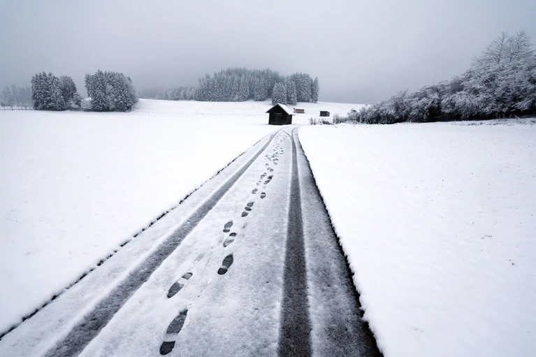 In den kommenden Tagen fällt auch in den niedrigeren Lagen des Freistaats Schnee.  — © Karl-Josef Hildenbrand/dpa