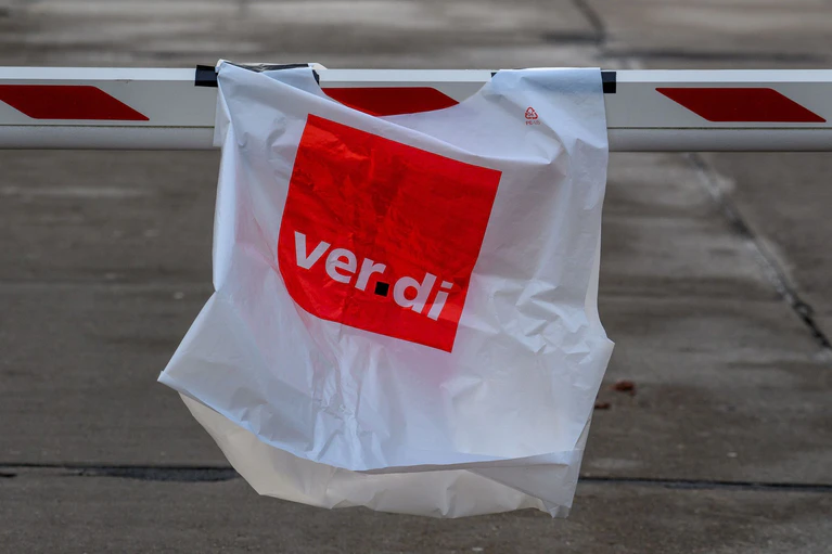 Die Gewerkschaft Verdi hat zum Ausstand aufgerufen. — © Klaus-Dietmar Gabbert/dpa