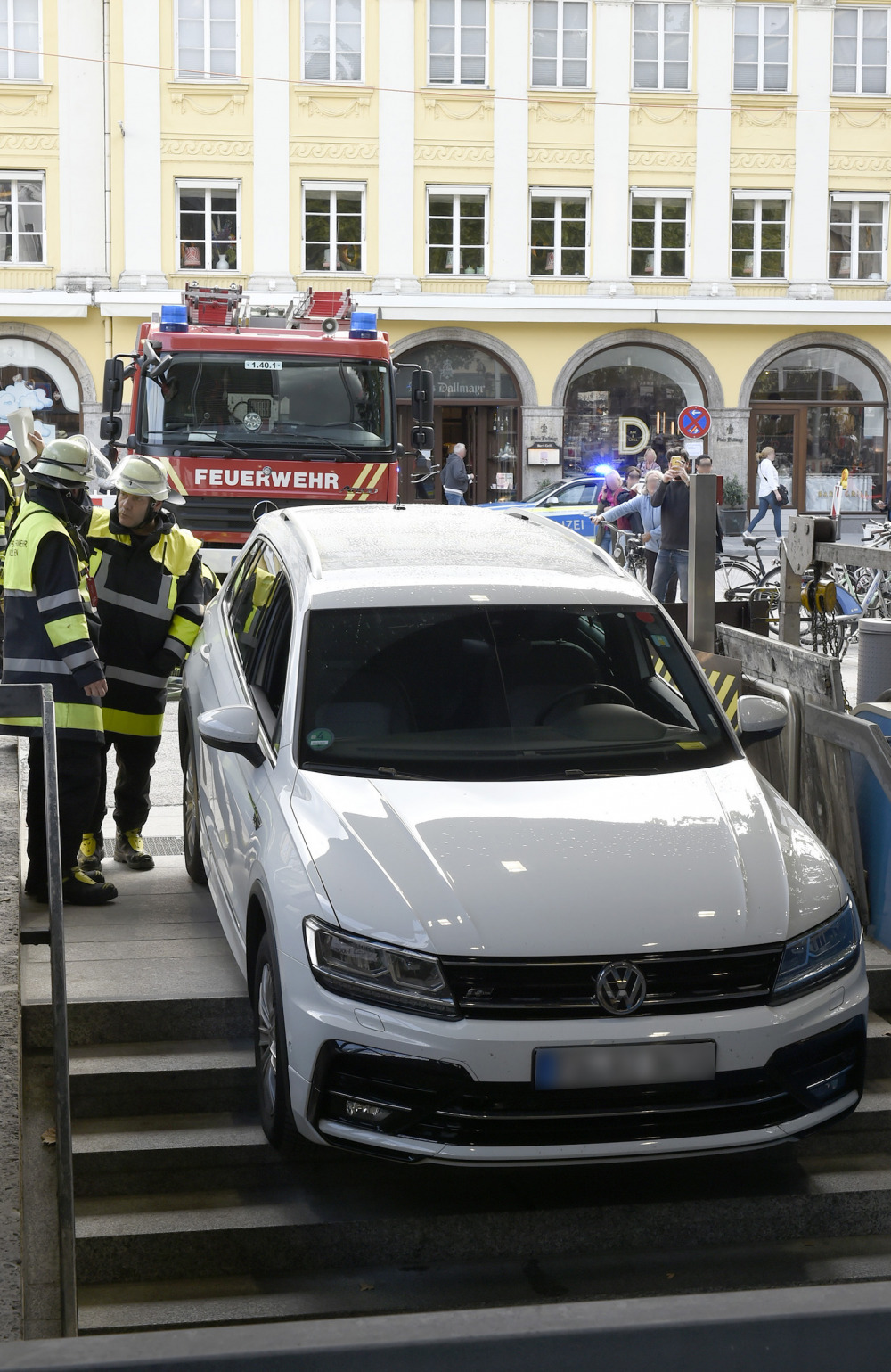 Auto, U-Bahn, Feuerwehr, Bild: Berufsfeuerwehr München