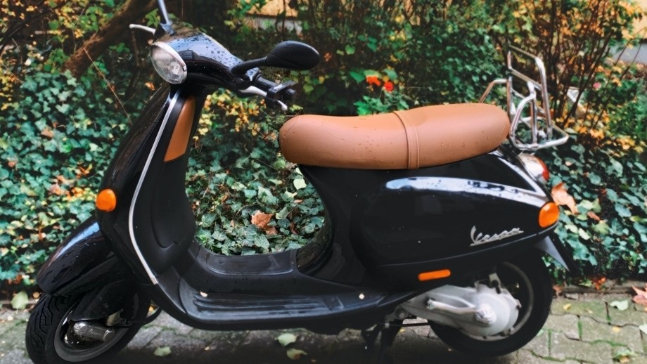 Roller, Scooter, Moped